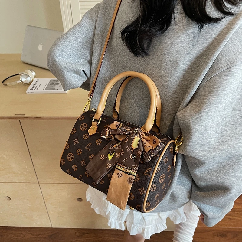 우아한 여성용 고급 가죽 패션 숄더백, 하이엔드 디자이 - Luxury Lifestyle Handbags 리뷰 및 가격