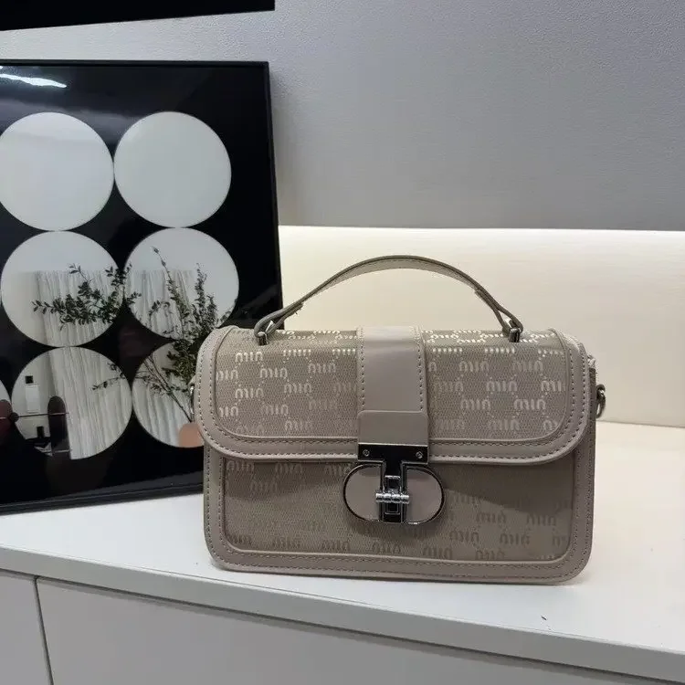 고급스럽고 우아한 여성 핸드백, 트렌디한 디자인의 빈티 - Luxury Lifestyle Handbags 리뷰 및 가격